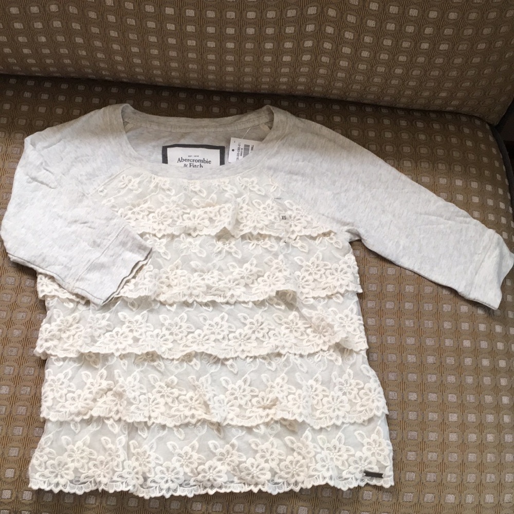 New Abercrombie & Fitch top